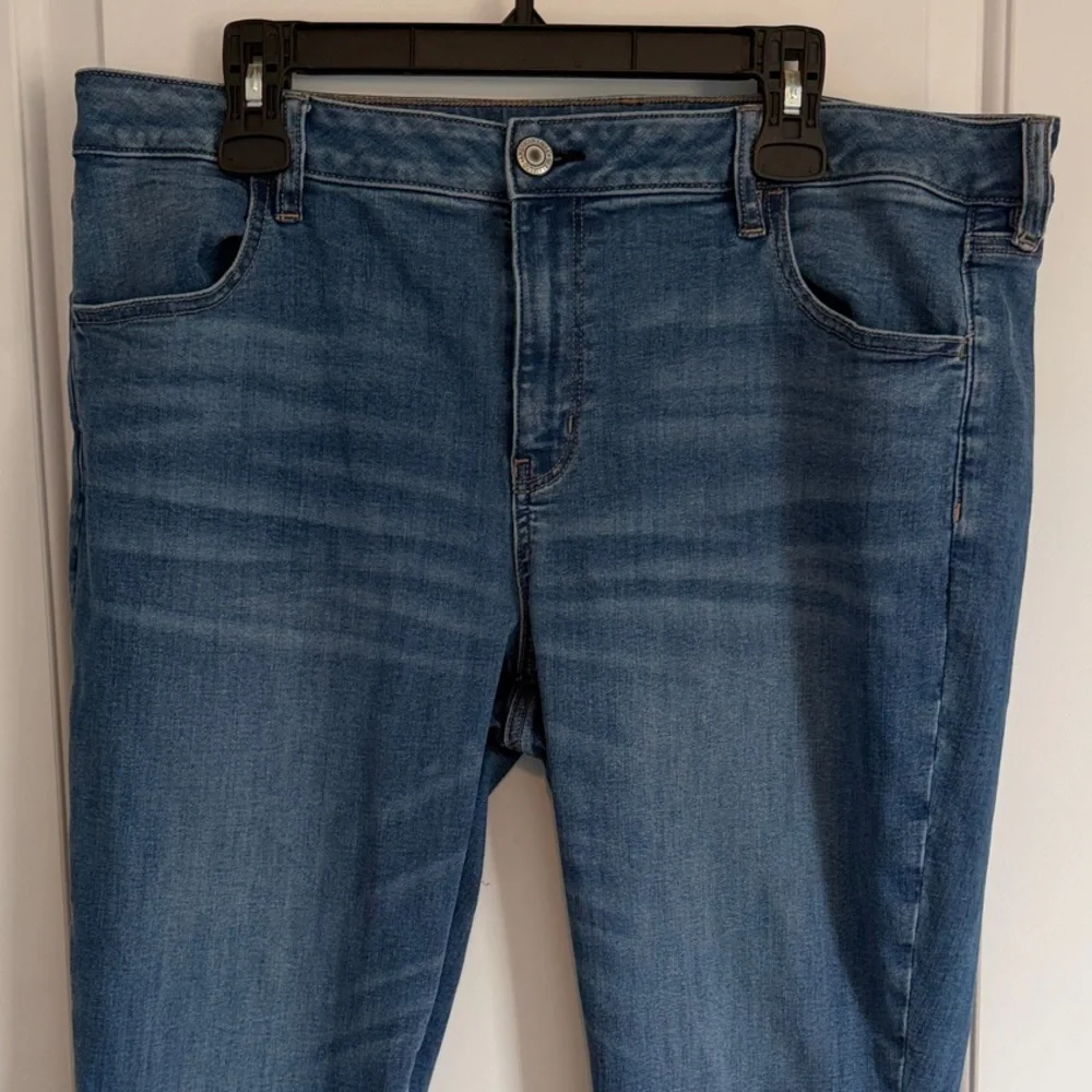 American Eagle Outfitters Light Blue Jeggings - Picture 1 of 8